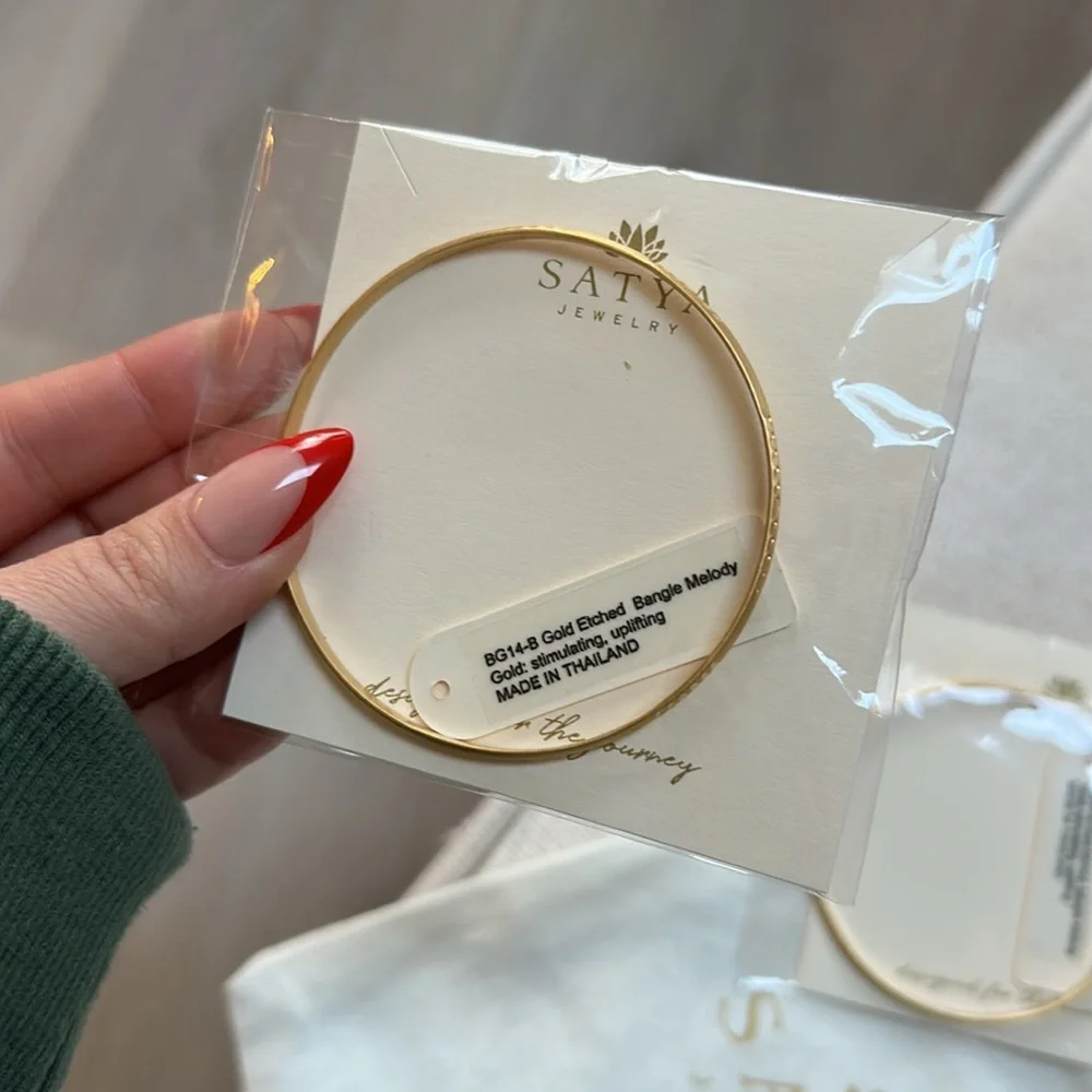 BRAND NEW Set of 2 Satya Jewelry Gold Engraved Slim Bangle set